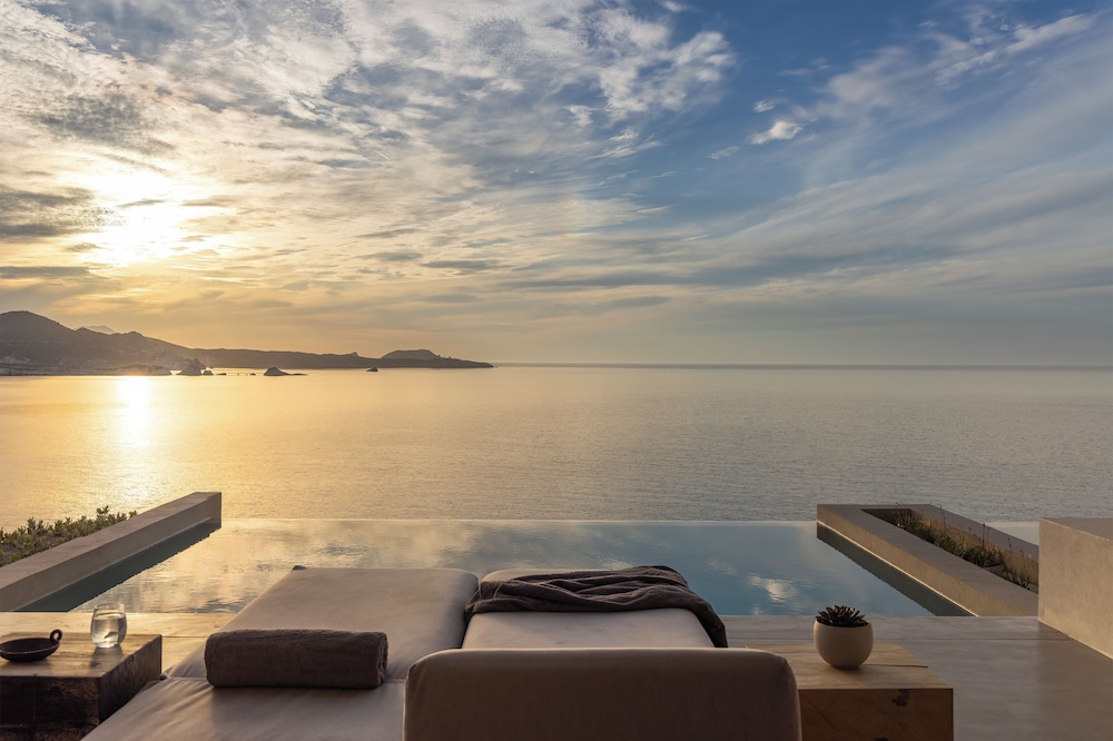 

Verona - Milos - Domes White Coast Milos, Adults Only - Small Luxury Hotels of the World