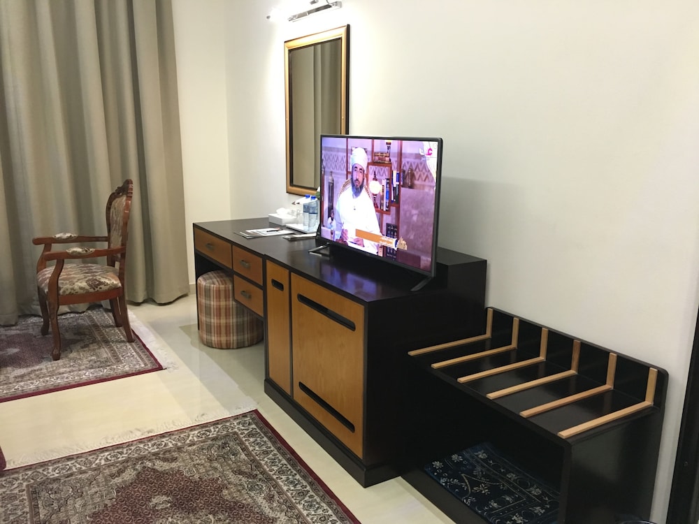 

Bari - Salalah - Muscat International Hotel Plaza