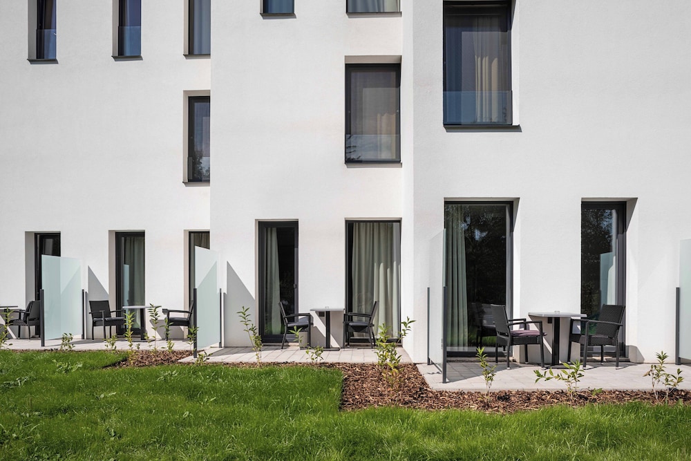 

Napoli - Hostivice - Hotel Golf Prague