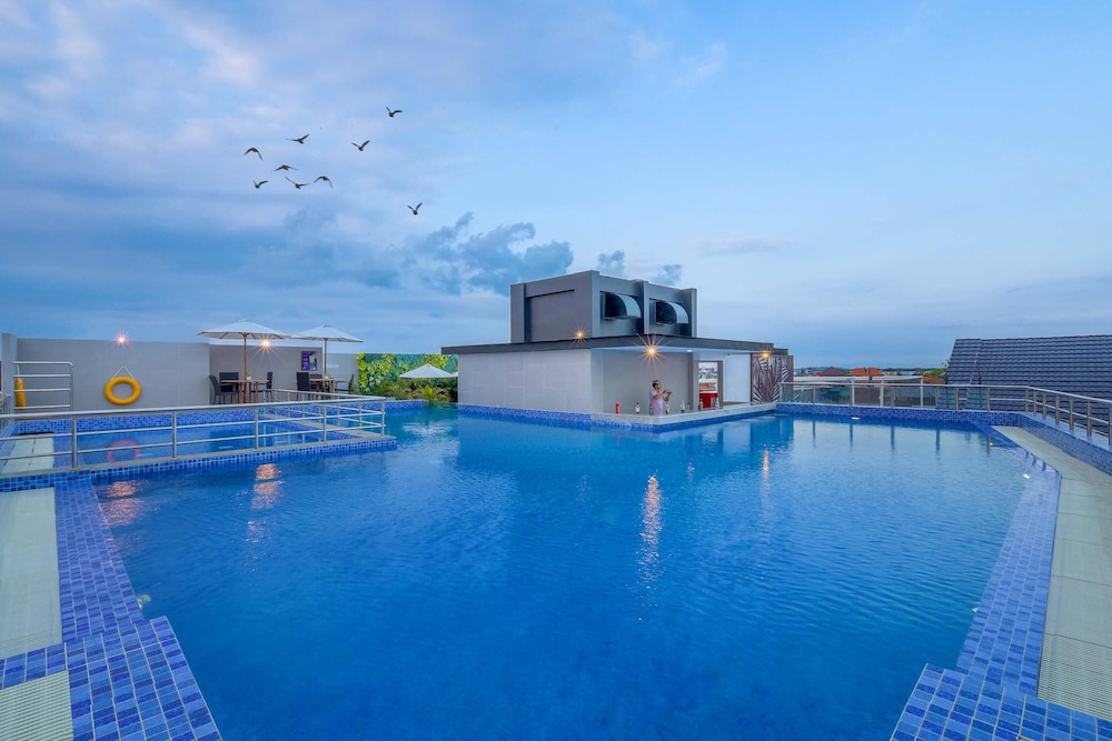 

Roma - Tuban - Royal Regantris Kuta