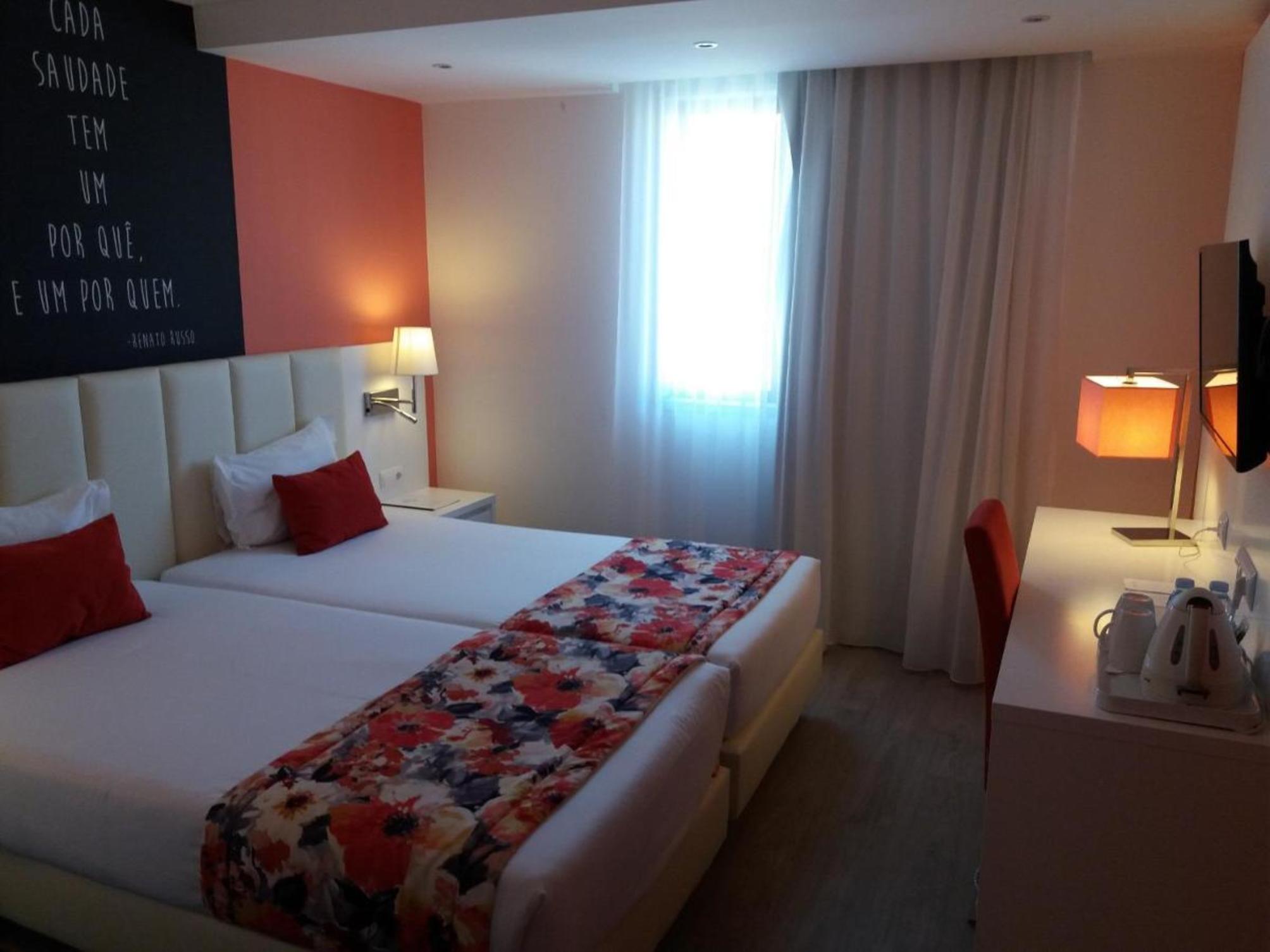 Chambre avec 2 lits