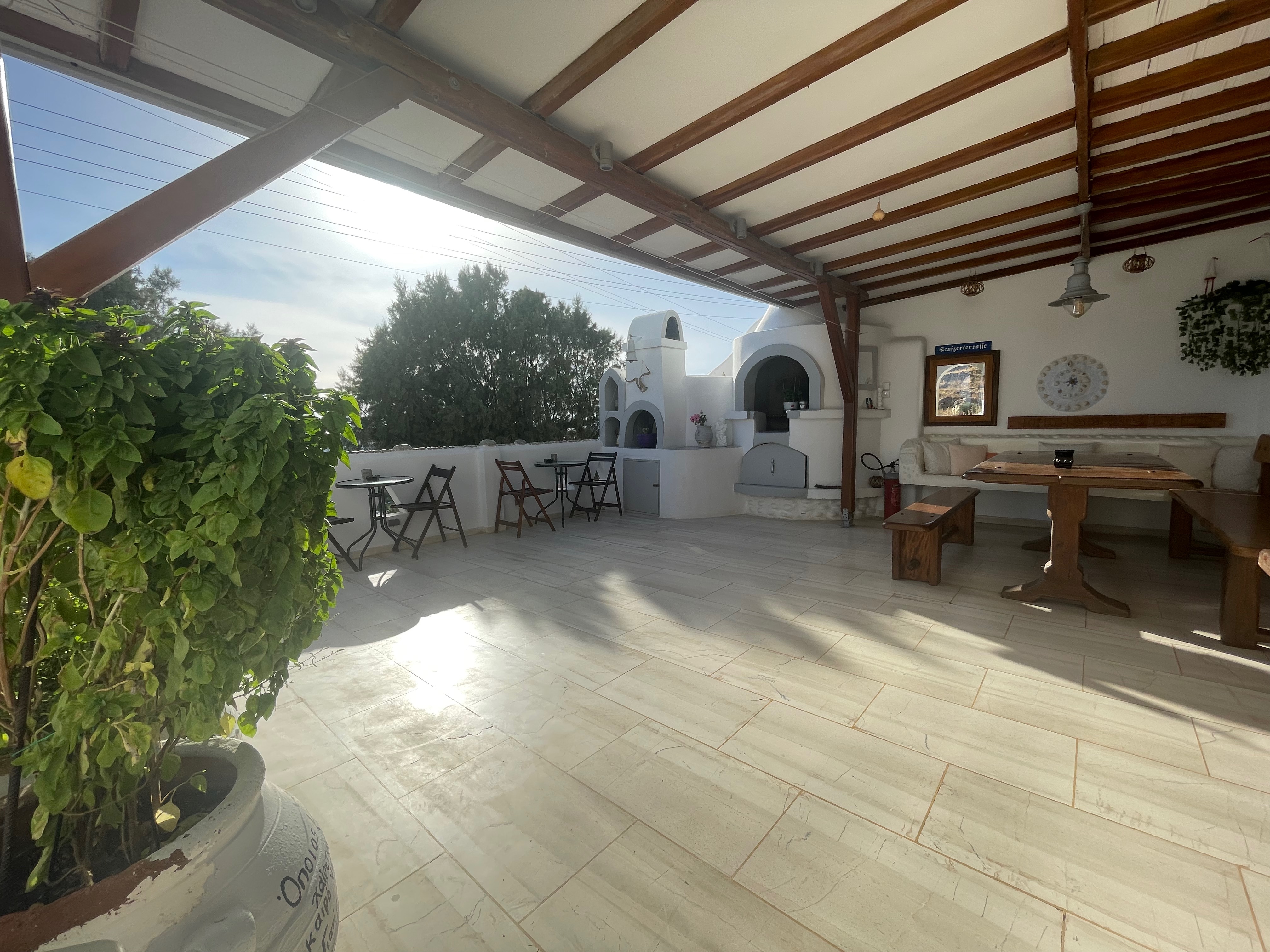 

Catania - Agios Ioannis Mykonos - Zisis Pension