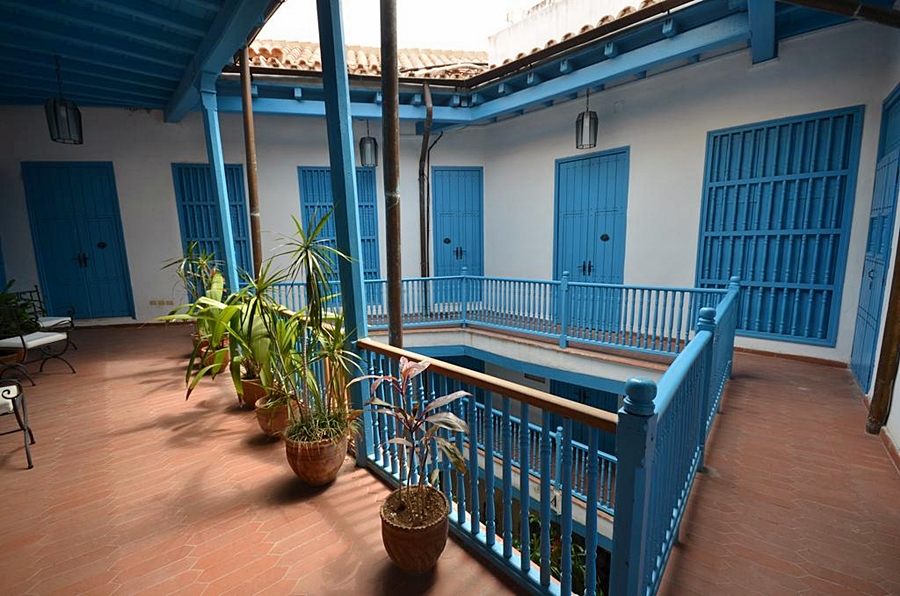 

Reggio Calabria - Havana - El Comendador, La Habana, Cuba