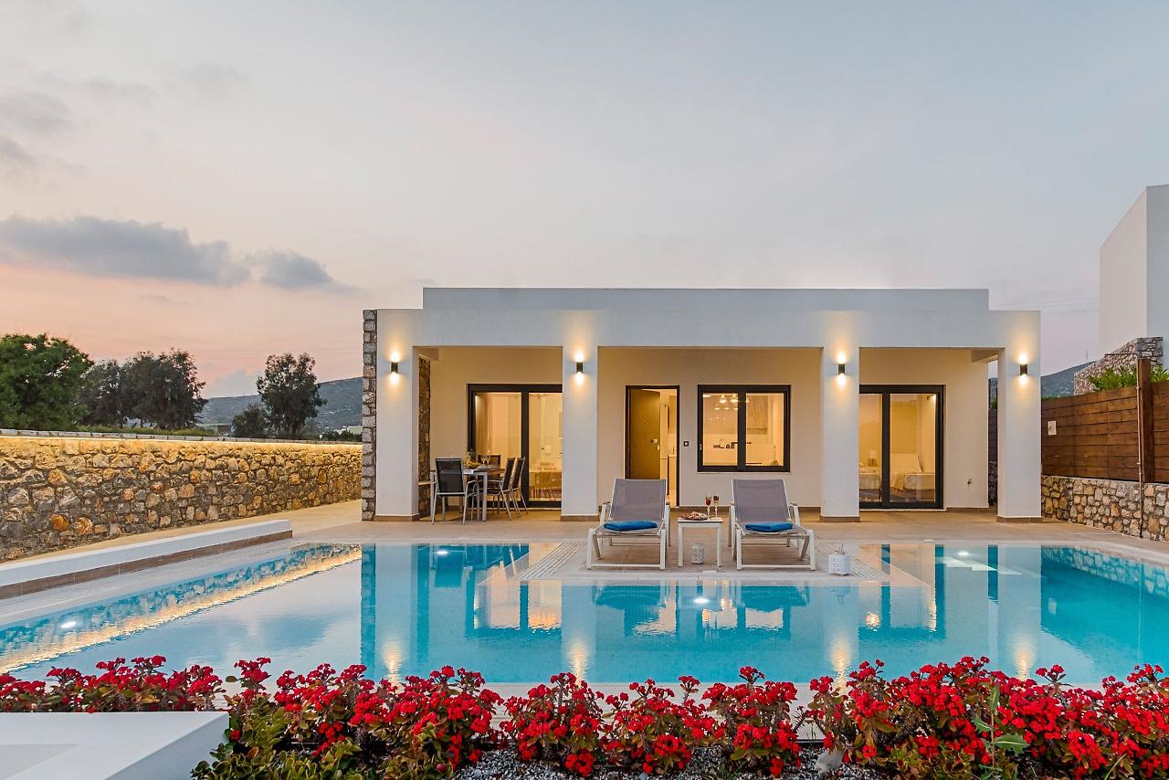 

Genova - Lakhania - Prasonisi Villas