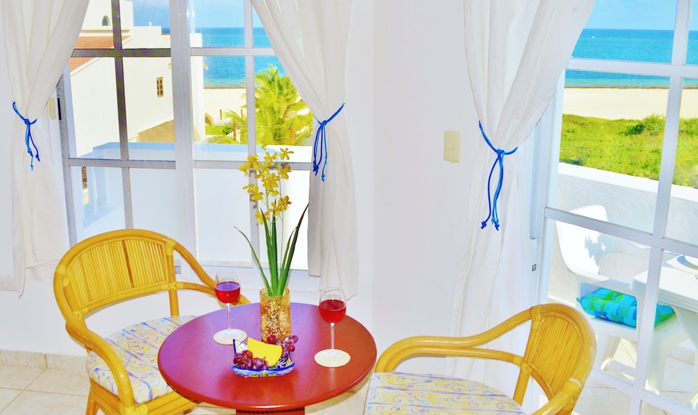 

Napoli - Puerto Morelos - Corales Suites