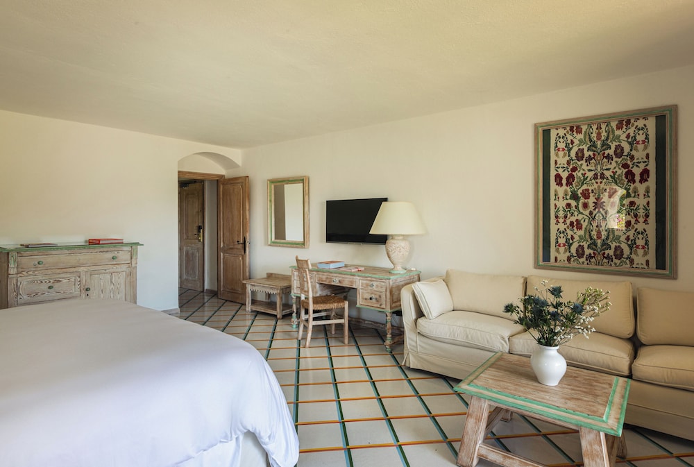 

Trieste - Golfo Aranci - Romazzino, A Belmond Hotel, Costa Smeralda