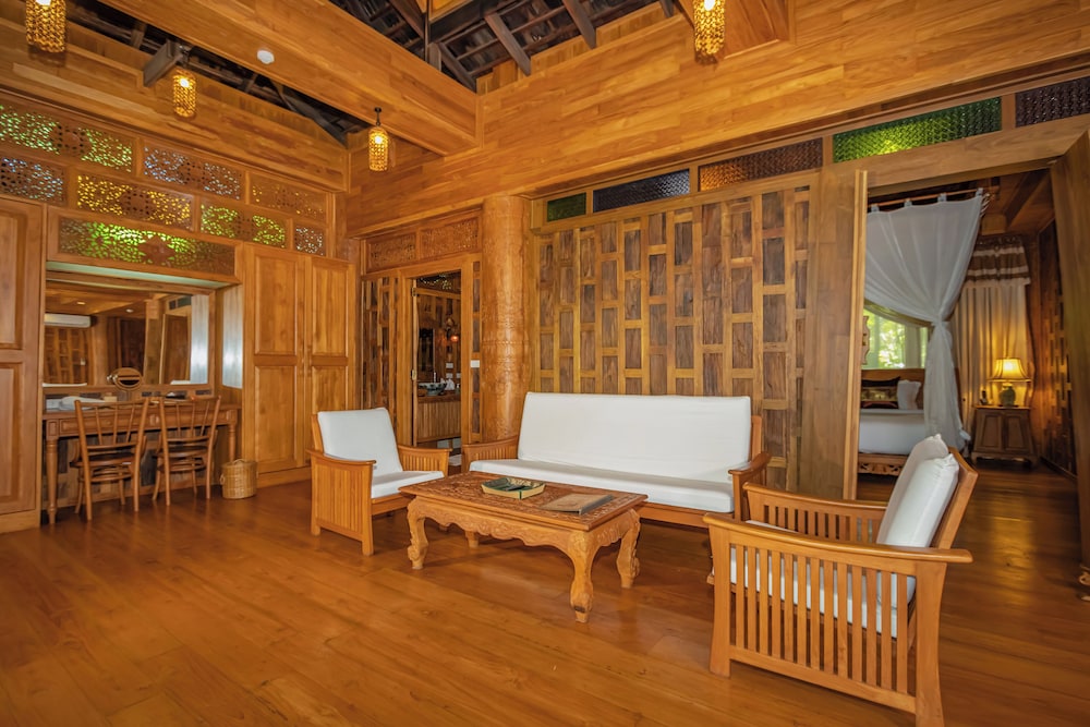 

Genova - Natai Beach, Phang-nga - Santhiya Phuket Natai Resort & Spa