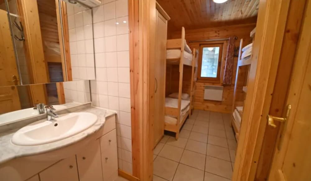

Napoli - La Roche-en-Ardenne - Chalet in the Ardennes in a Quiet Area With Sauna
