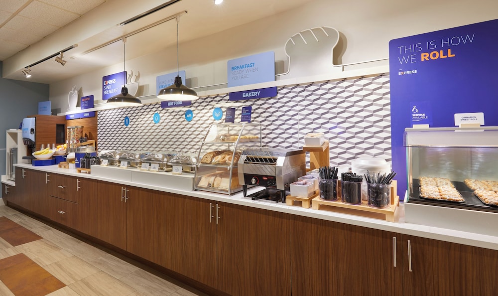 

Milano - South Miami - Holiday Inn Express Miami Airport-Blue Lagoon Area, an IHG Hotel