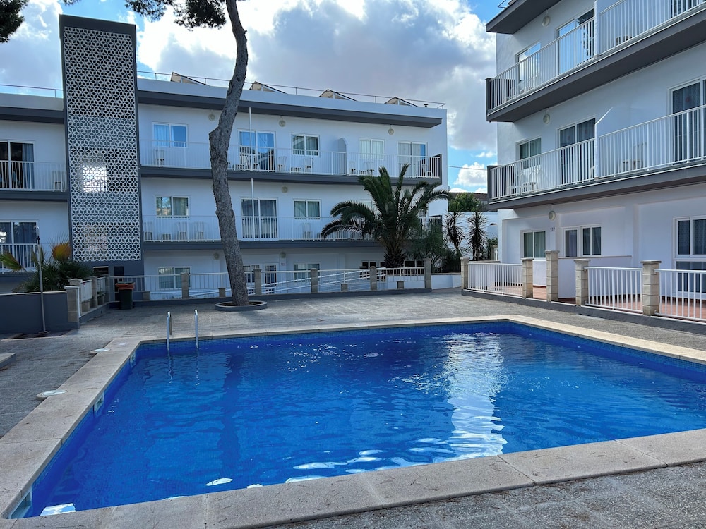 

Cagliari - El Arenal - APARTAMENTOS DON JUAN