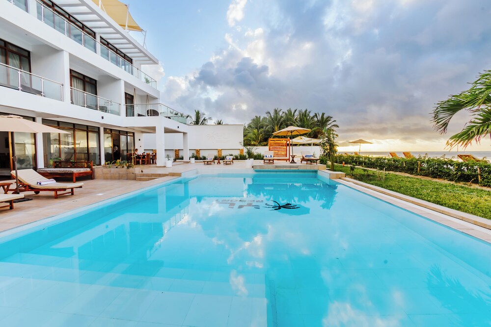 

Napoli - Msambweni - YU Resort
