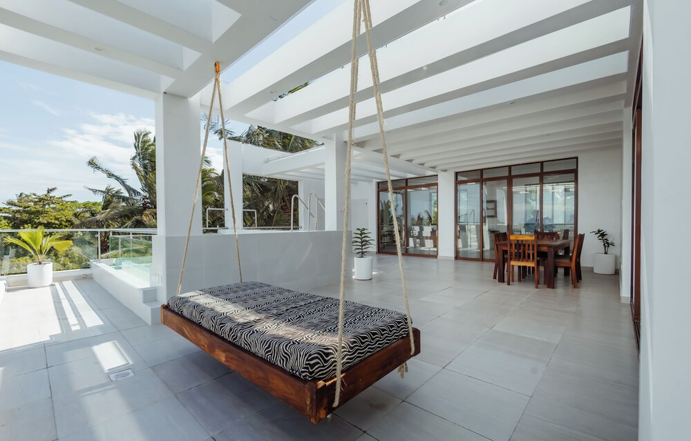 

Napoli - Msambweni - YU Resort