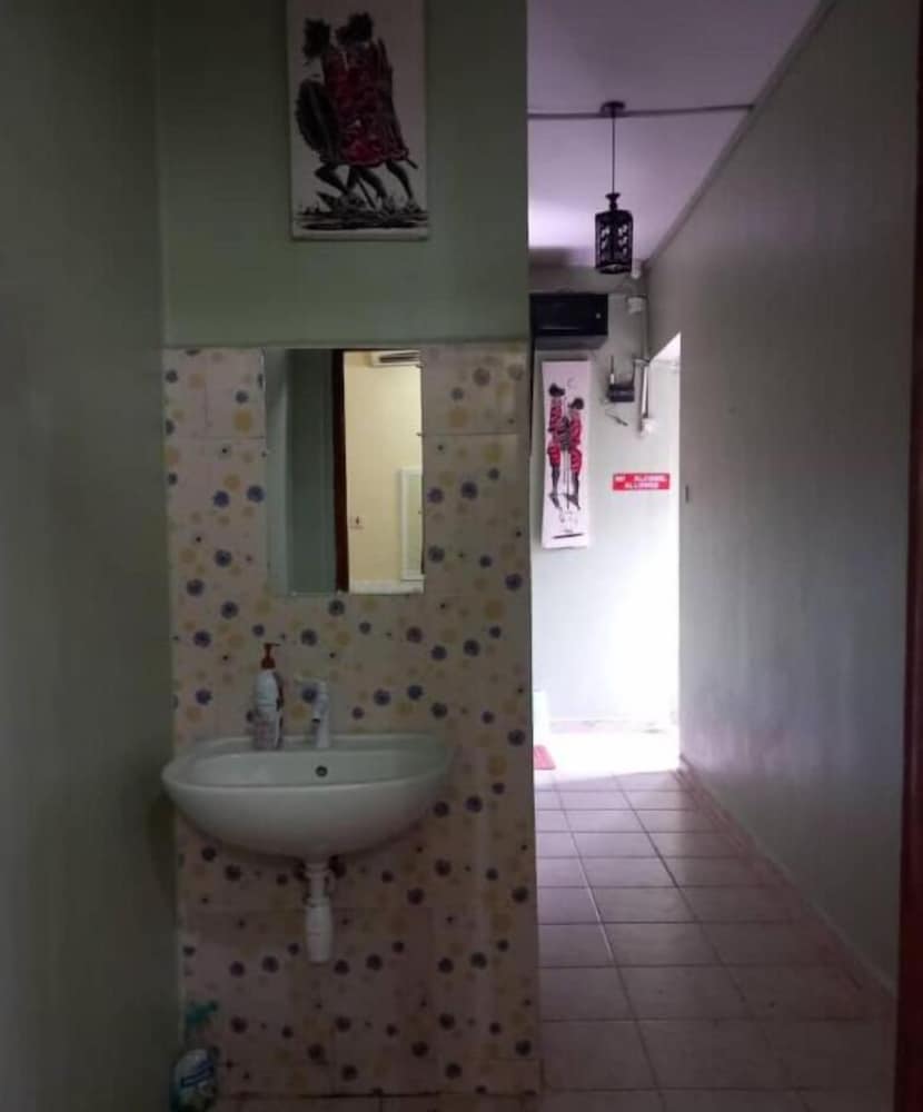 

Lamezia Terme - Zanzibar Town - Rafiki Apartment Hotel