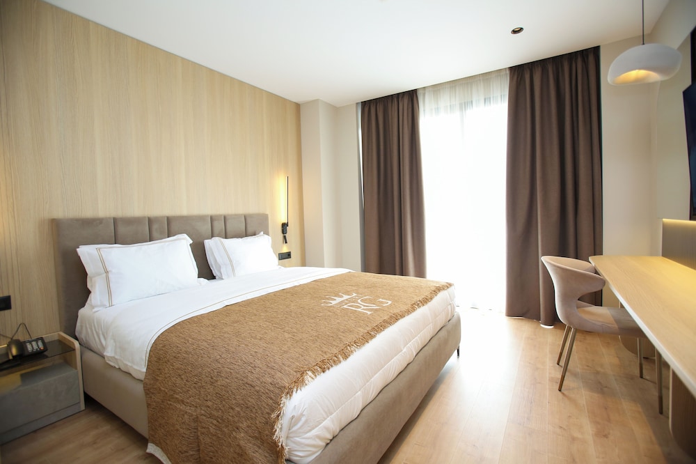 

Verona - Orikum - Regina Palm Resort