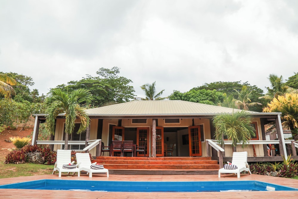 

Milano - Malolo - Oasis Pool Villa - Musket Cove - Fiji