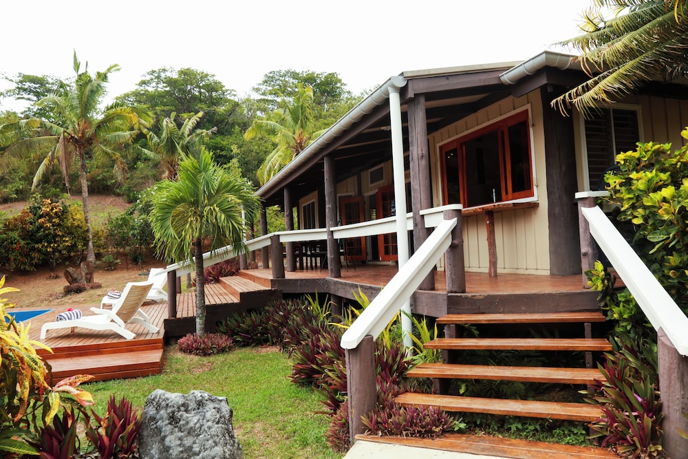 

Milano - Malolo - Oasis Pool Villa - Musket Cove - Fiji