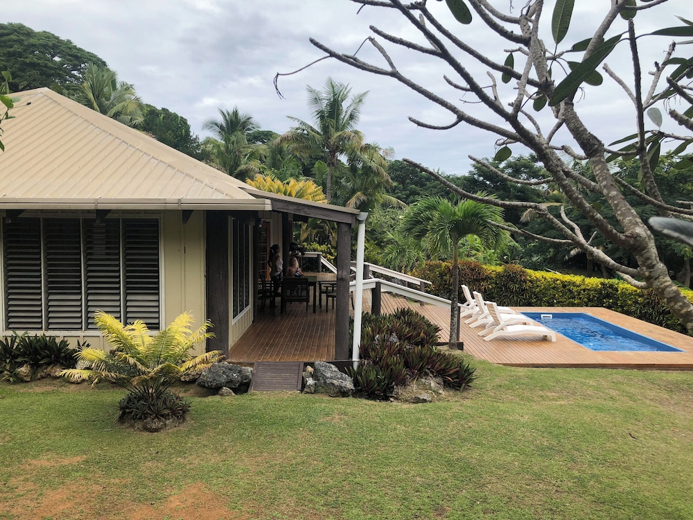 

Bologna - Malolo - Oasis Pool Villa - Musket Cove - Fiji