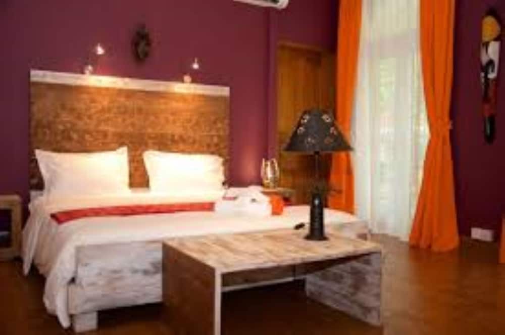 

Catania - Port Louis - Villa Anakao Mauritius