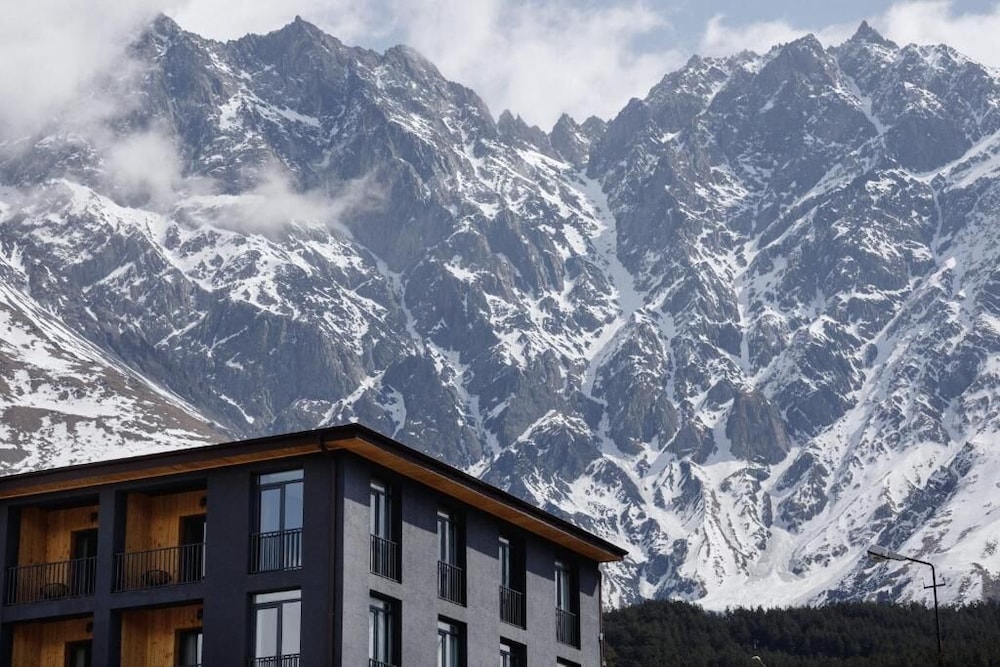 

Venezia - Qazbegi - Intourist Kazbegi