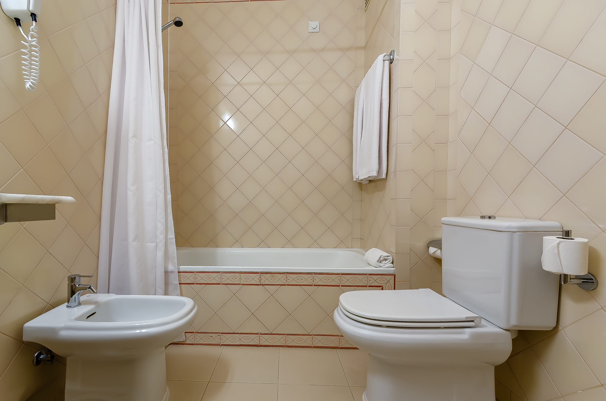

Milano - Praia da Rocha - TURIM Estrela do Vau Hotel