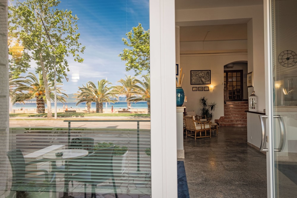

Bari - Fertilia - Hotel Il Gabbiano