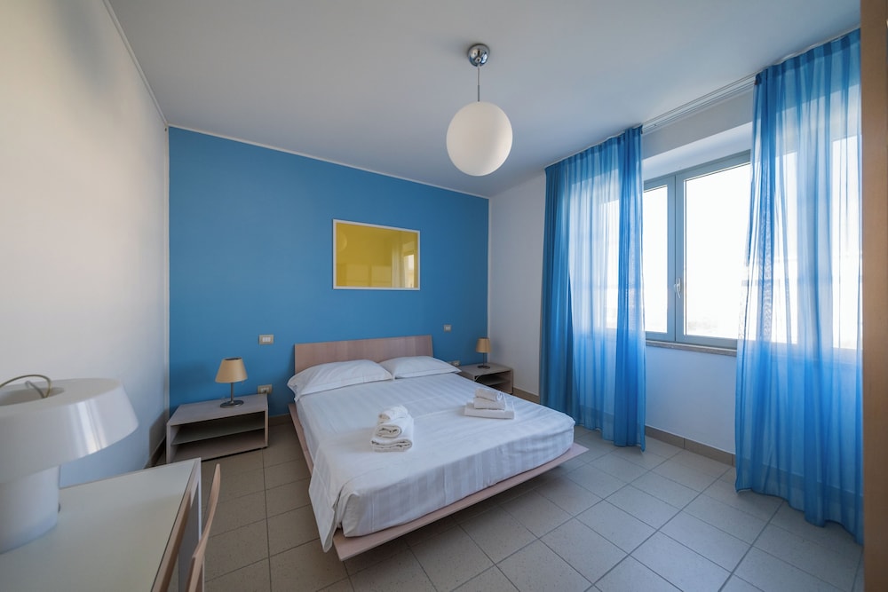 

Roma - Tirrenia - Solidago Residence