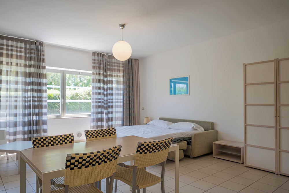 

Venezia - Tirrenia - Solidago Residence