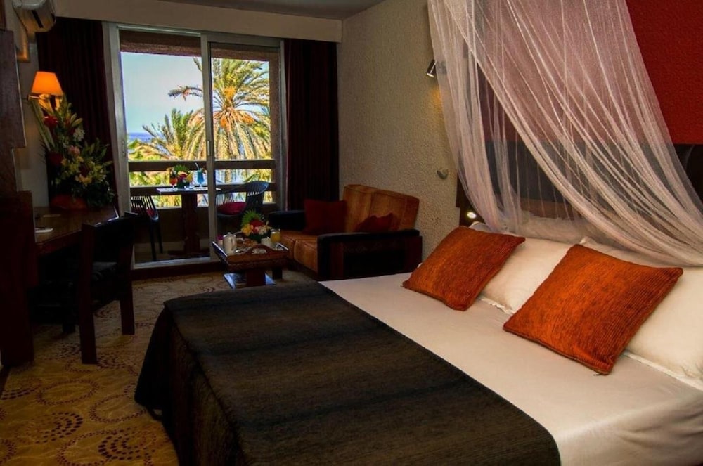 

Milano - Gorée - Hotel Jardin Savana Dakar
