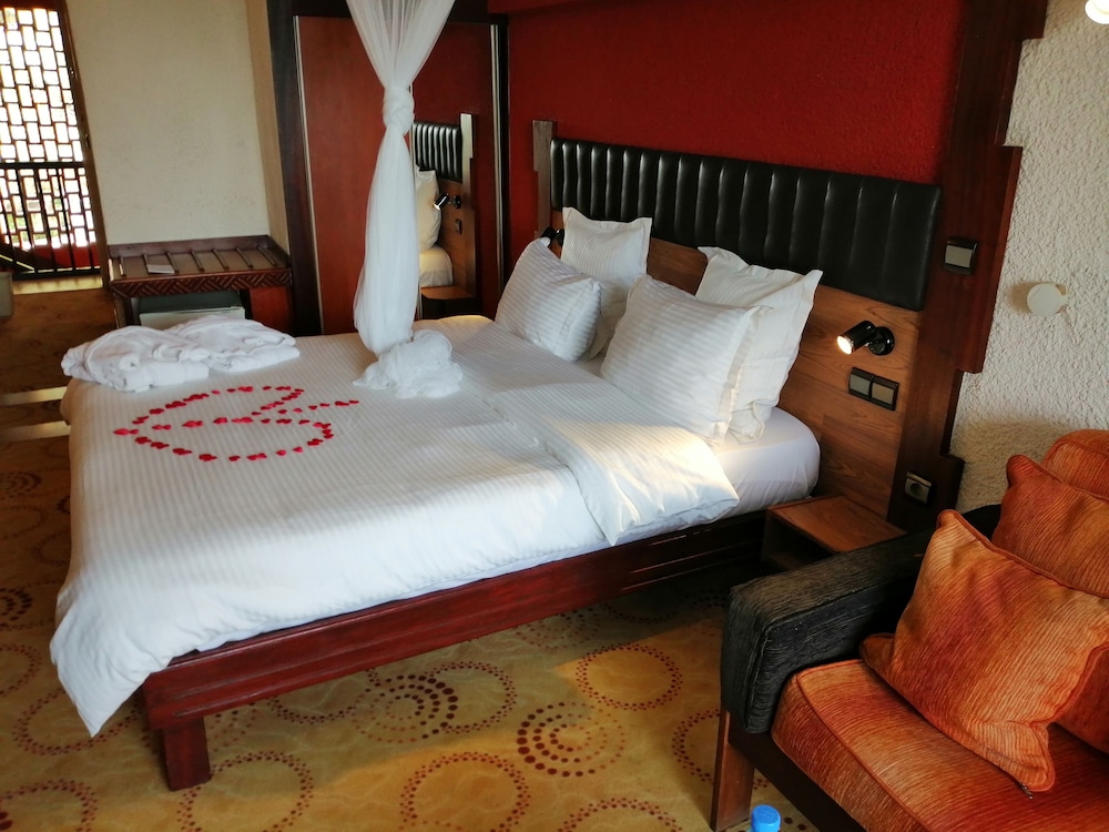 

Milano - Gorée - Hotel Jardin Savana Dakar