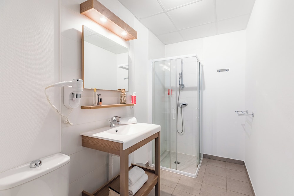 

Roma - Cherbourg - Appart'City Confort Cherbourg