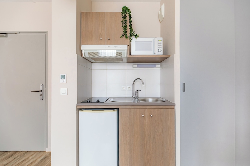 

Roma - Cherbourg - Appart'City Confort Cherbourg