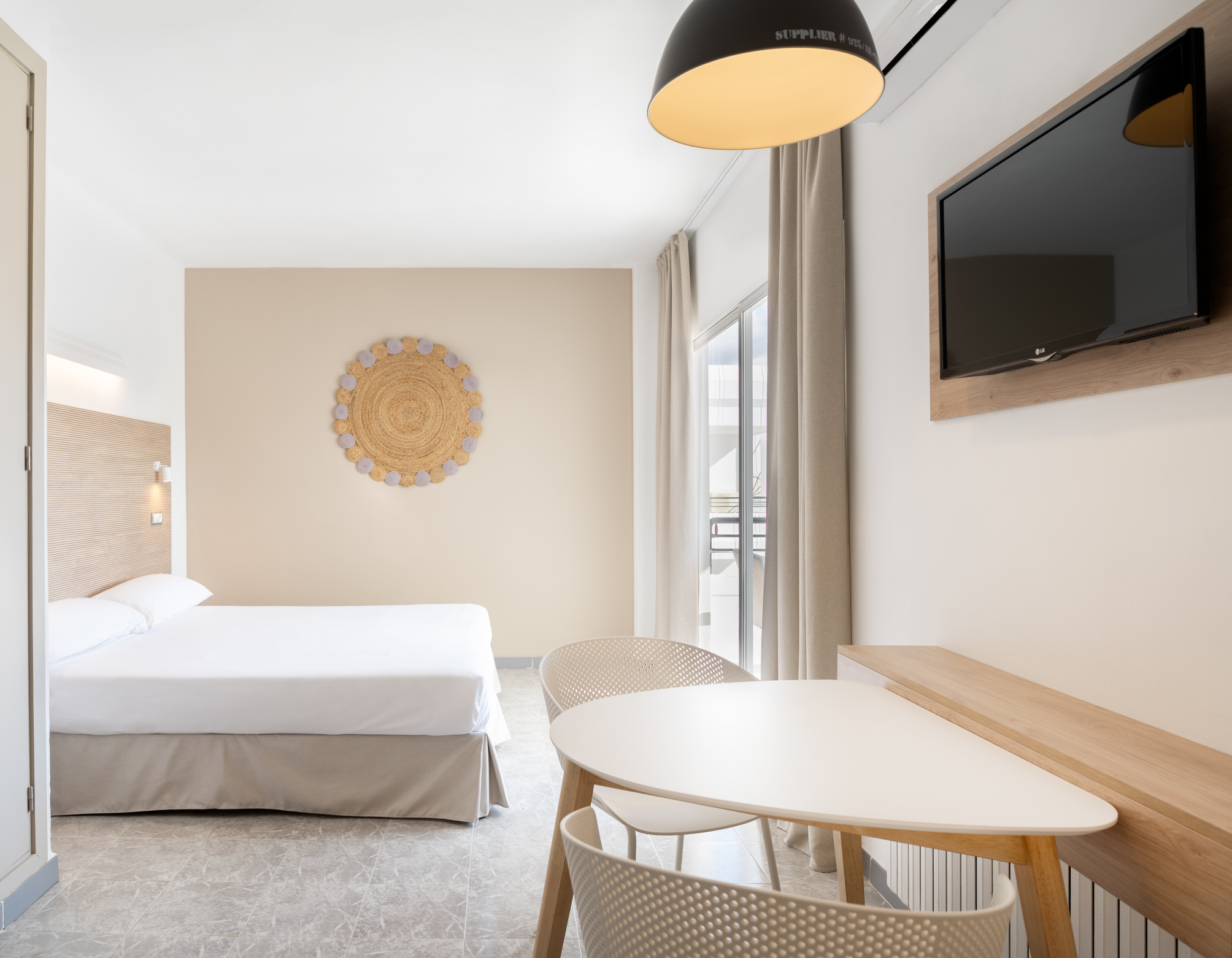 Studio Premium Partial Sea View