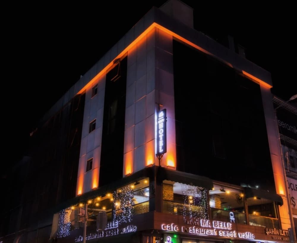 

Bari - Istanbul, New Airport - İstanbul City Airport Hotel
