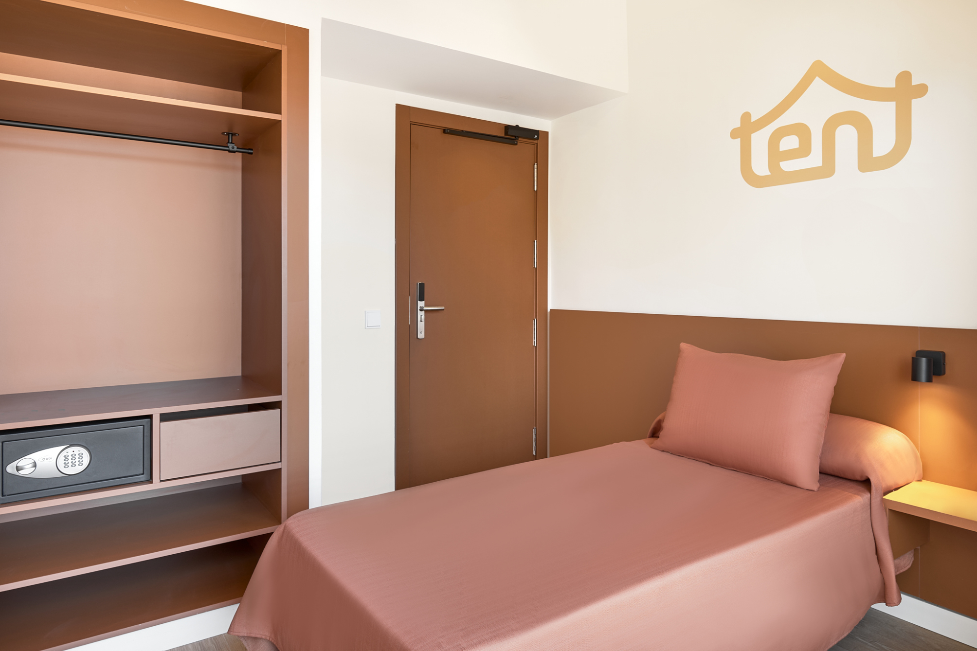 

Lamezia Terme - Playa de Palma - tent Bahia de Palma