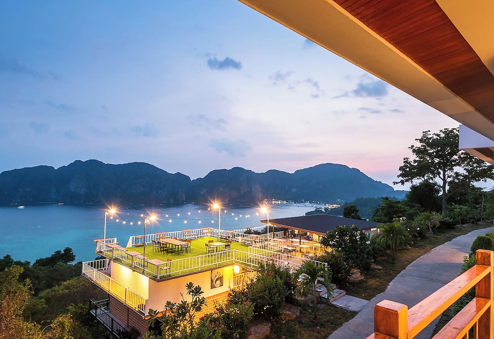 

Venezia - Koh Phi Phi - Phi Phi Mountain Beach Resort SHA Certified