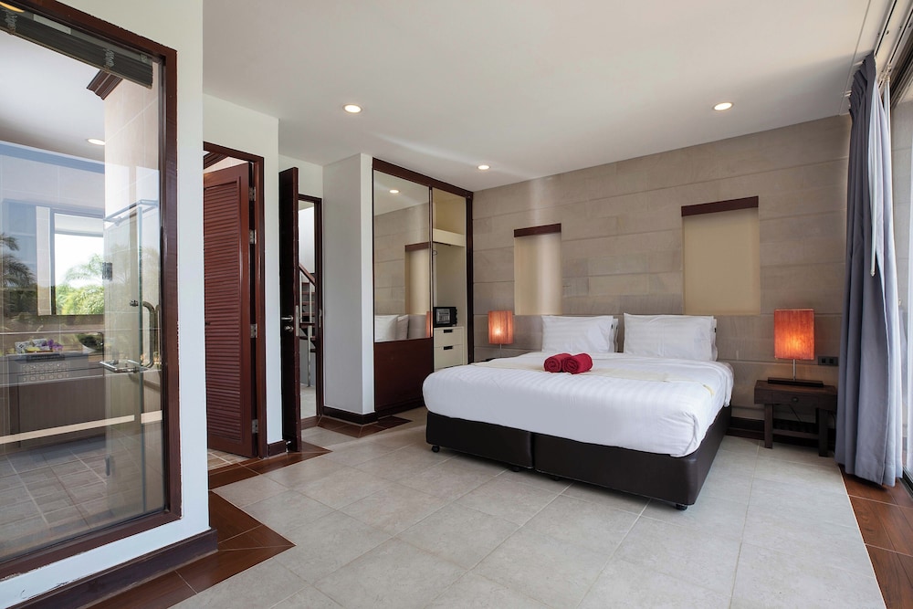 

Bari - Ban Pa Khlok - Modern 3BR Pool Access Villa Argent 6