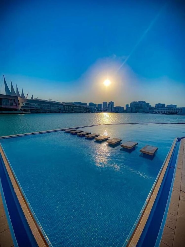 

Bologna - Al Muharraq - The Sea Loft Boutique Chalets
