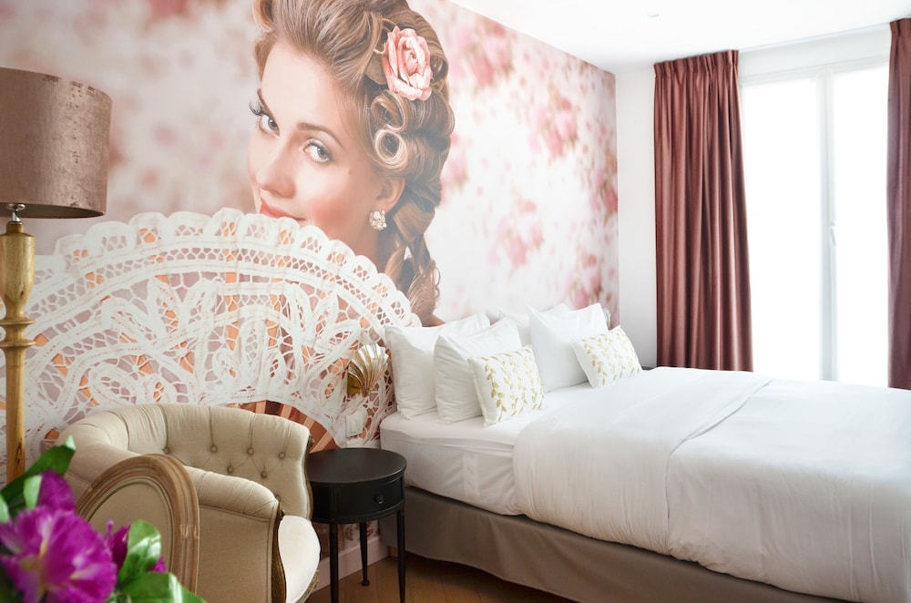 

Pisa - Antony - Le Glam's Hotel