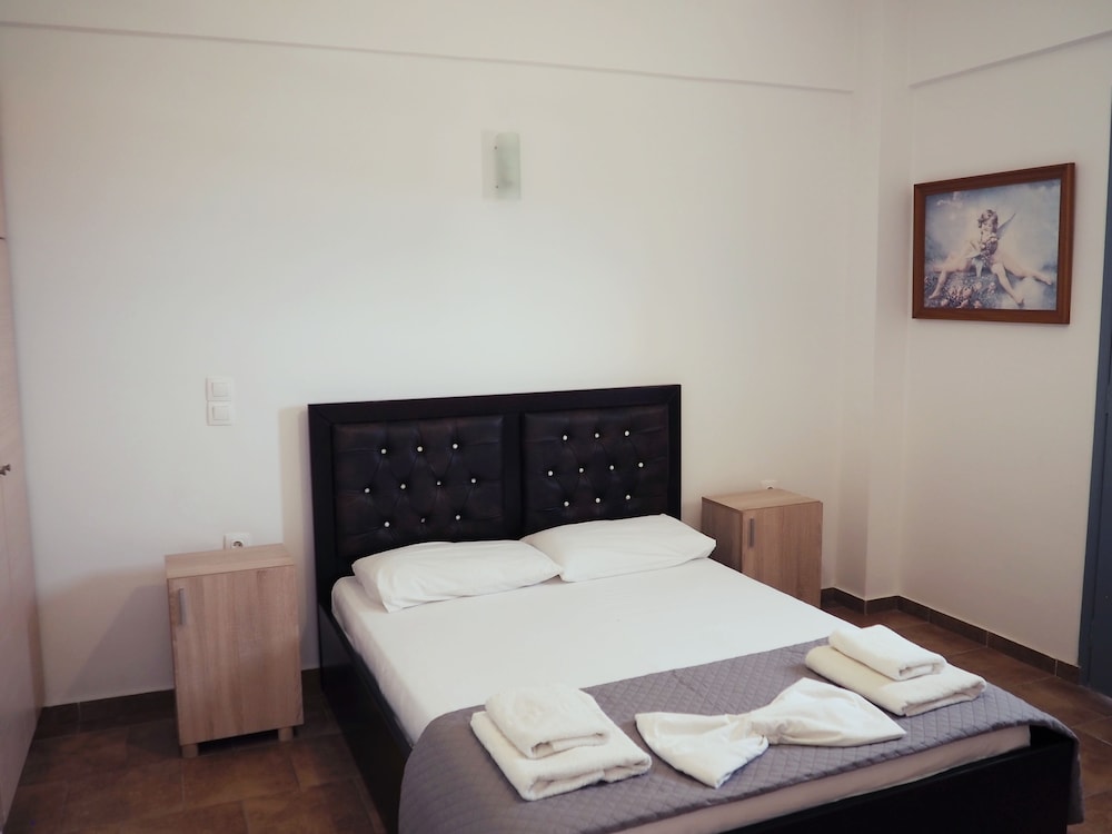 

Bari - Perivolos - Leon Lux Apartments