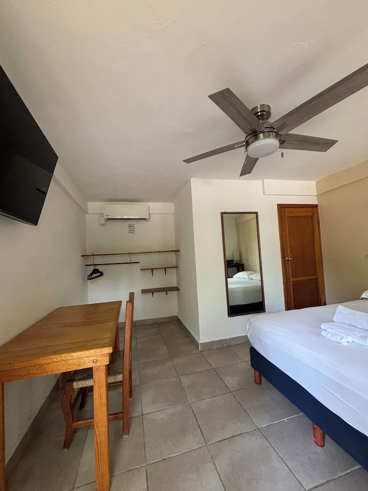 

Napoli - Isla Holbox - La Diosa Kali Beach Front Hotel