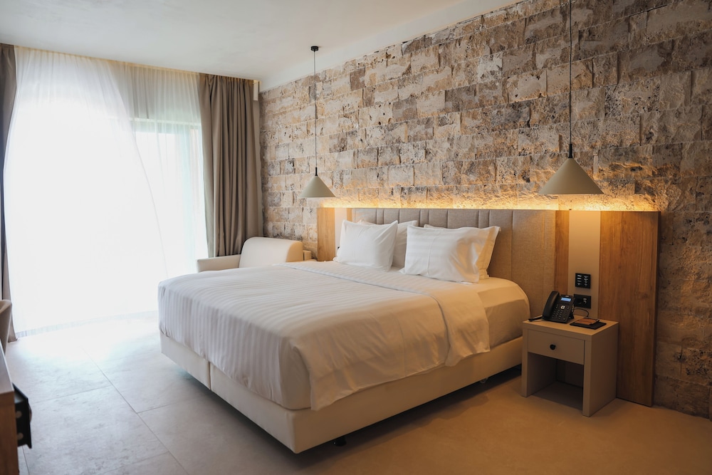 

Bari - Dhërmi - Drymades Inn Resort