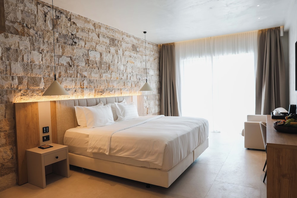 

Catania - Dhërmi - Drymades Inn Resort