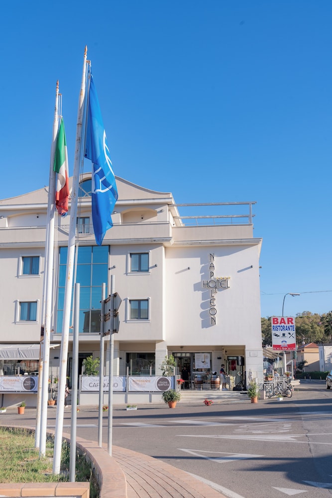 

Bologna - Cirò Marina - Hotel Napoleon