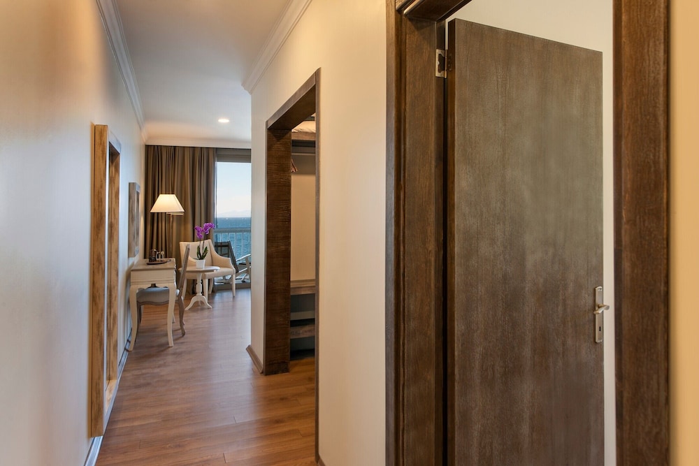 

Roma - Torba - Sarpedor Boutique Hotel