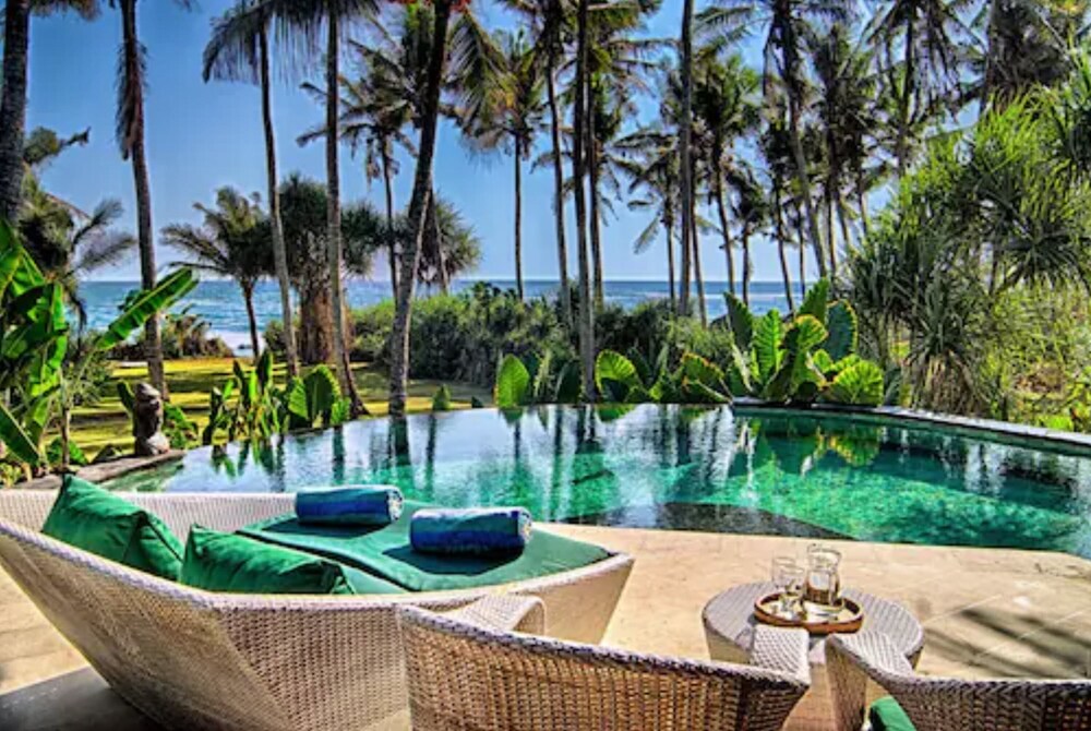 

Milano - Canggu - Sejuk Beach Villas