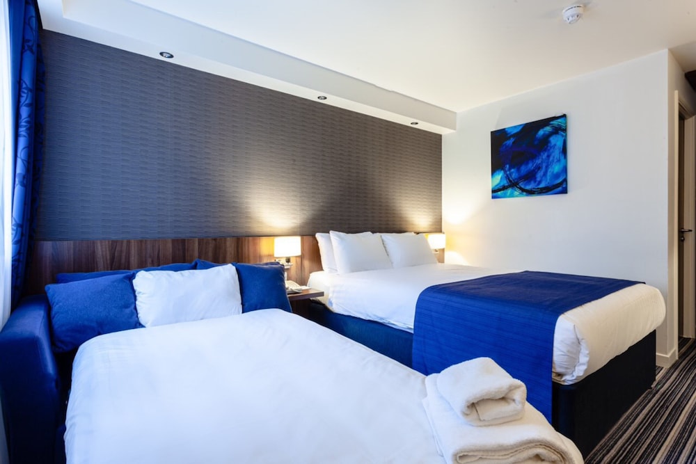 

Firenze - Newbridge - Holiday Inn Express Edinburgh Airport, an IHG Hotel