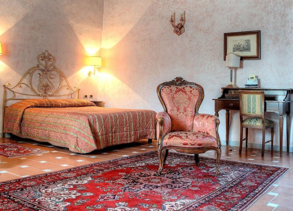 

Trieste - Toscana, Italia - Fantastic Garden - Firenze Nord