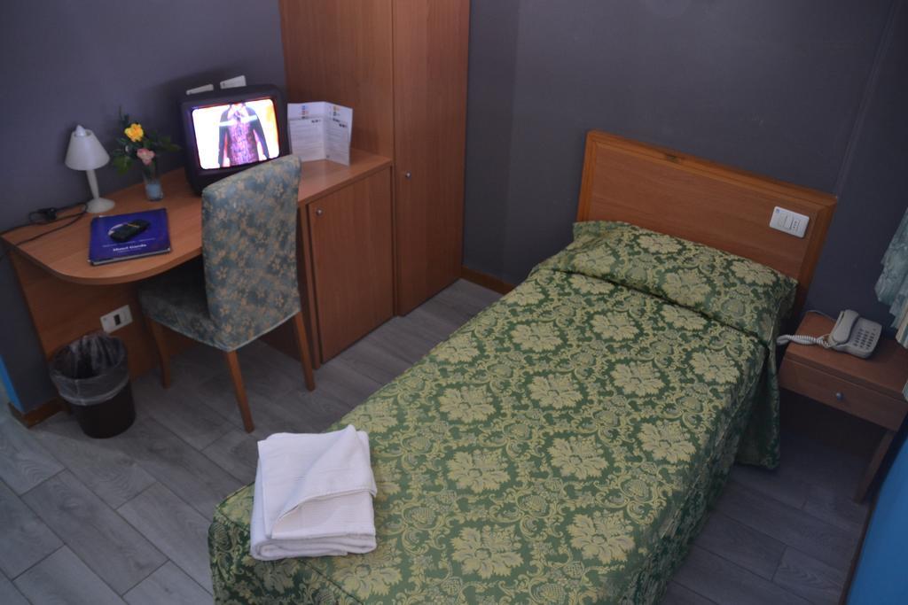 

Milano - Bardolino - Hotel Garda