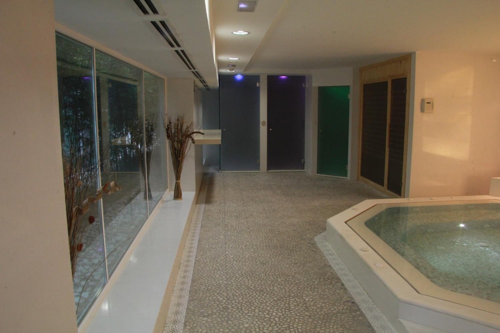 

Milano - Cadice - Del Mar Hotel & Spa