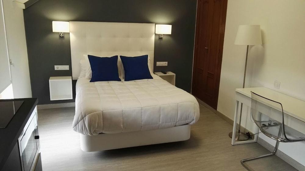 

Roma - Aeroporto di Madrid - Hostal el Rocio